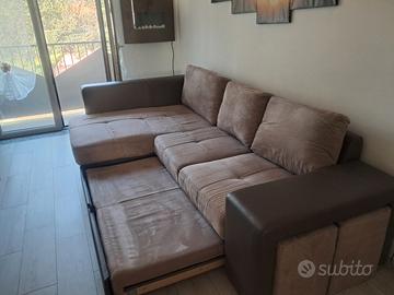 divano usato in buone condizioni 