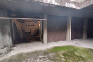 Box / Garage di 16 m² a Rho