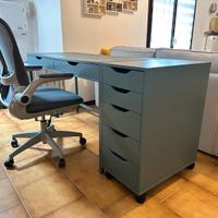 Scrivania  IKEA