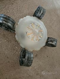 lampadario in ferro abbattuto 