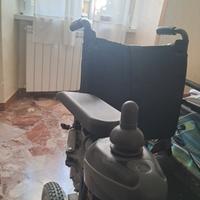 Sedia a rotelle elettrica