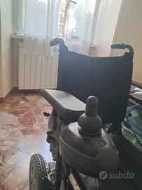 Sedia a rotelle elettrica