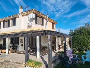 Villa con giardino a Pula - Nora