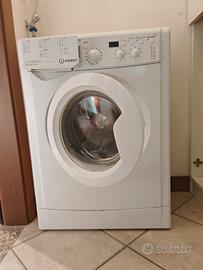 lavatrice Indesit ultra slim 