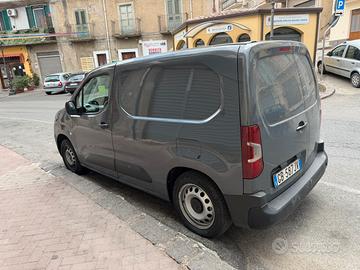 Peugeot partner 2022
