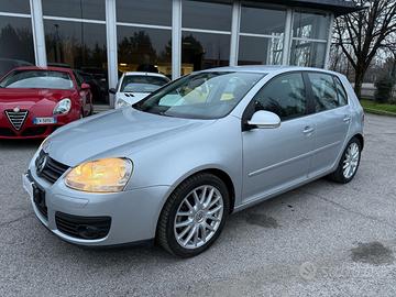 VOLKSWAGEN Golf 5 GTD DSG