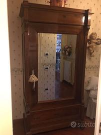 armadio antico restaurato