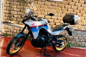 Honda transalp 750 appena tagliandato