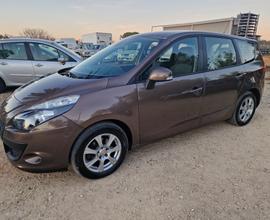 Renault Scenic X-Mod 1.5 dCi Luxe - 2011