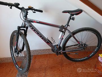 Bici Mountain bike GGT 29' marca Moma, telaio XL