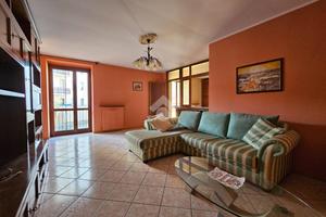 4 LOCALI A NIZZA MONFERRATO