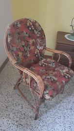 Poltrona in vimini con imbottitura 