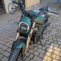 Benelli Leoncino 800