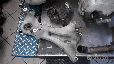 Beverly 350 14 : supporto collettore cerchio