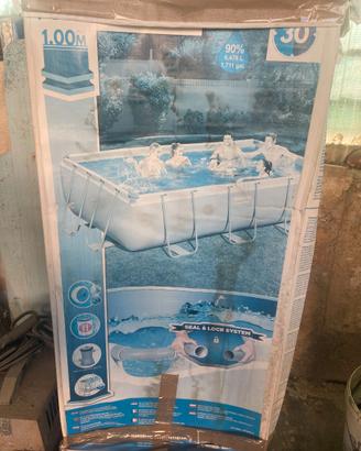 PISCINA CON MOTORE