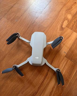 DJI Mini 4K Fly More Combo, praticamente nuovo