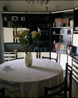 SOGGIORNO ANNI 70 BIANO E NERO