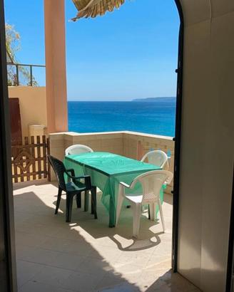 Casa grande sul mare