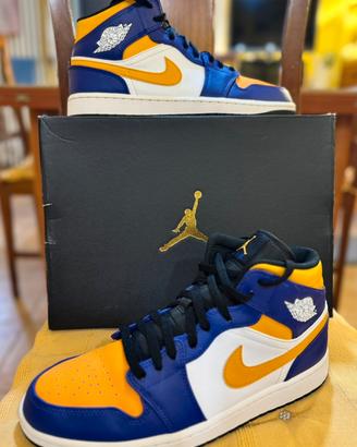 Air Jordan 1 Retro Mid "Lakers" (2022)
