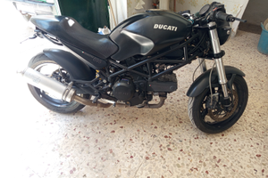 Ducati Monster 695