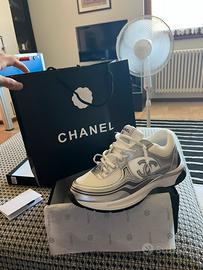 Chanel runner taglia 43