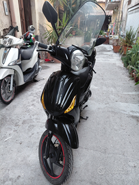 Motorino elettrico , leggere la bio