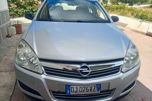 auto Opel Astra 13 Multijet 
