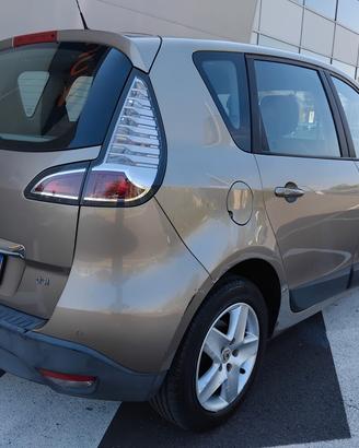 Renault Scenic 1.5 diesel garanzia