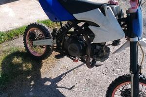 Pit bike