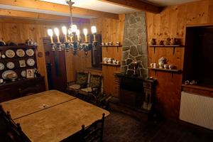 Casa indipendente immersa nel verde