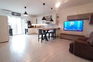 COLLE SPINA | Villa nuova | Giardino e box