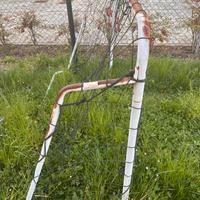 Rete da calcetto da prato da mettere a posto