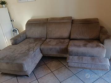 divano relax e penisola 