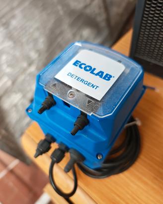 Dosatore Ecolab iniector 302