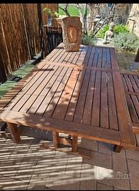 TAVOLO ALLUNGABILE IN LEGNO MASSICCIO