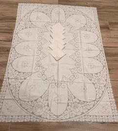 Tovaglia vintage in lino filato siciliano