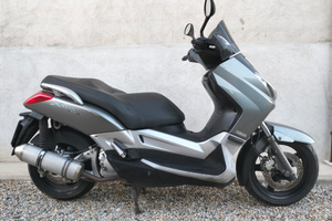 Yamaha X-MAX 250 i.e. scooter