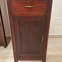 Mobile piccolo antico ristrutturato