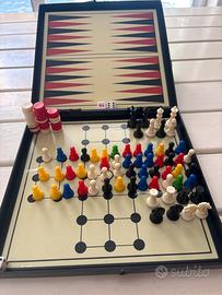Giochi a tavolino, dama , scacchi