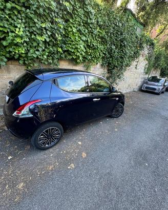Lancia y 2019 gpl Ecochic gpl casa madre