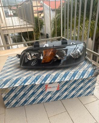 Faro Anteriore Originale Fiat Punto