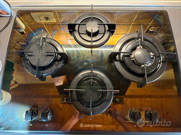 Piano cottura Ariston