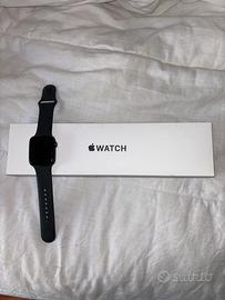 Apple Watch SE GPS, Cassa 44 mm in alluminio