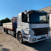 Mercedes-Benz Eurocargo 180 con GRU 1500+1 sfilo