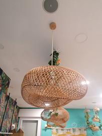 Lampadari ornamentali finti con foglie e fiori