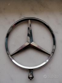 Stemma Mercedes logo acciaio
