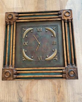 Orologio da parete in stile antico