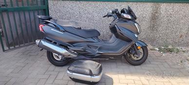 Suzuki Burgman 650