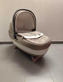Peg Perego Navicella+ ovetto+ bassinet stand