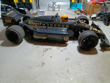 Formula uno Carisma CRF (Lotus 98T)